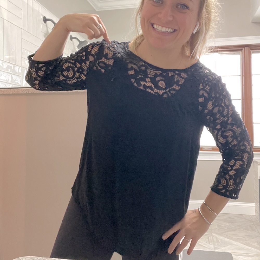 Lace sleeve blouse